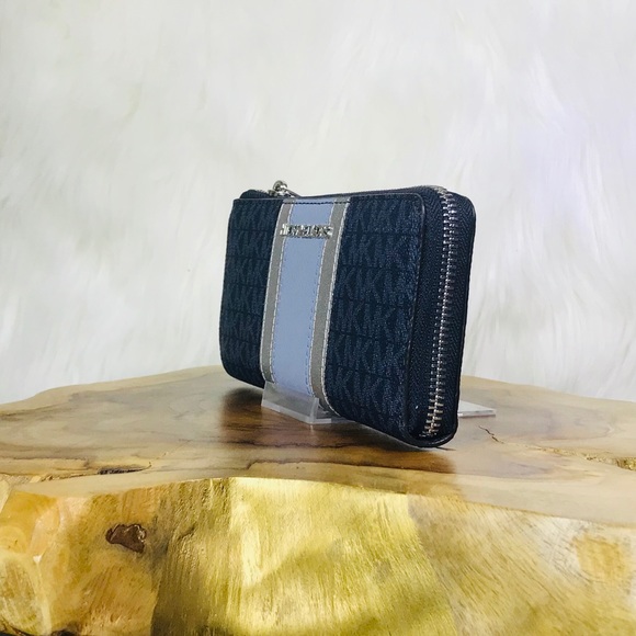 Michael Kors Center Stripe Leather Wallet - Picture 2 of 8